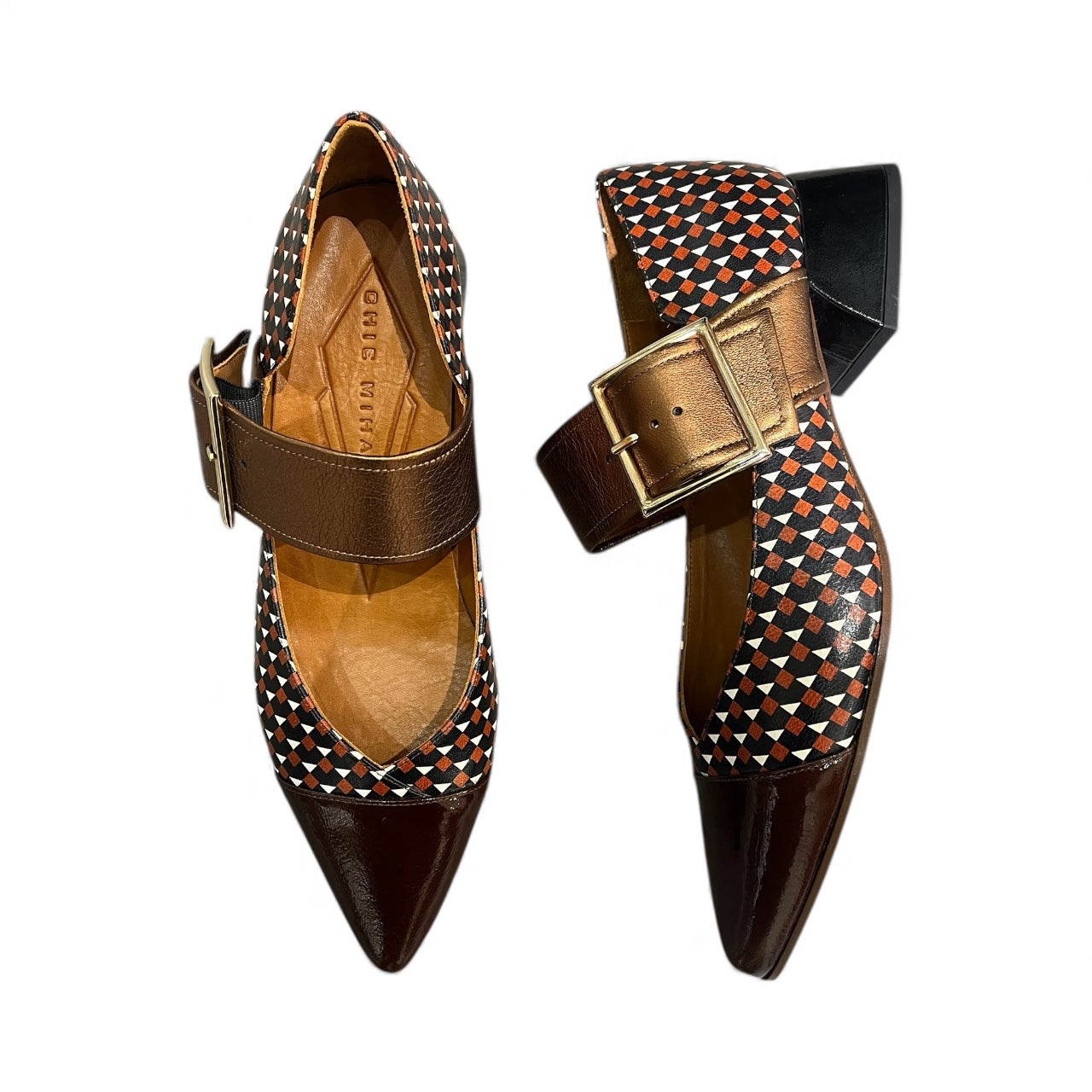 Chie Mihara punta marrone scarpe